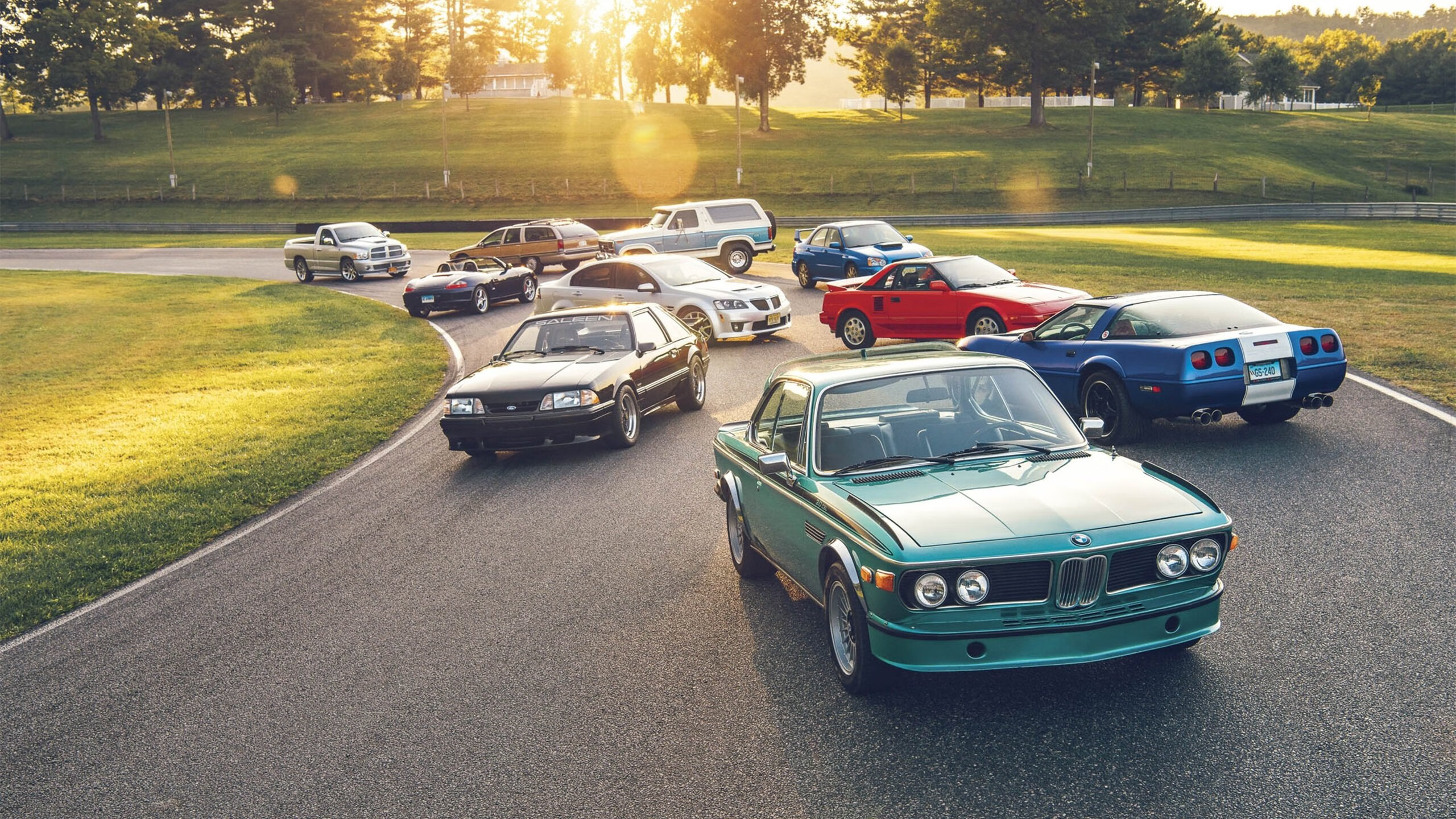 “沙滩手球：运动员之间的极速对抗，紧张刺激”