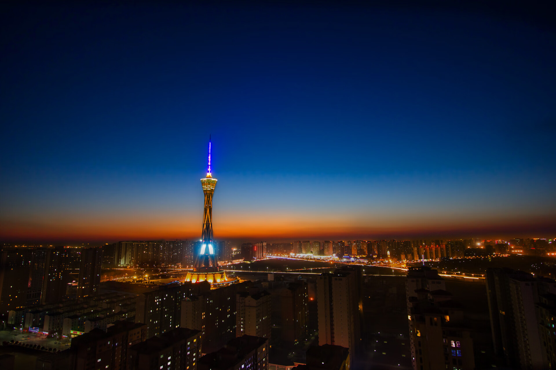 爱游戏在线登录入口-法甲未来巨星：新秀崛起，智造奇迹！，法甲潜力球员